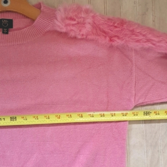 Faux Fur Fuzzy Shoulder Statement Soft Pink Soft Sweater Oversized 12th Heart - Picture 9 of 9